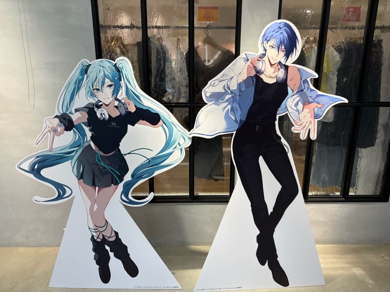 アパレルコラボのパネル